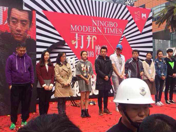 舞臺搭建公司大型戶外演出安防工作很重要。